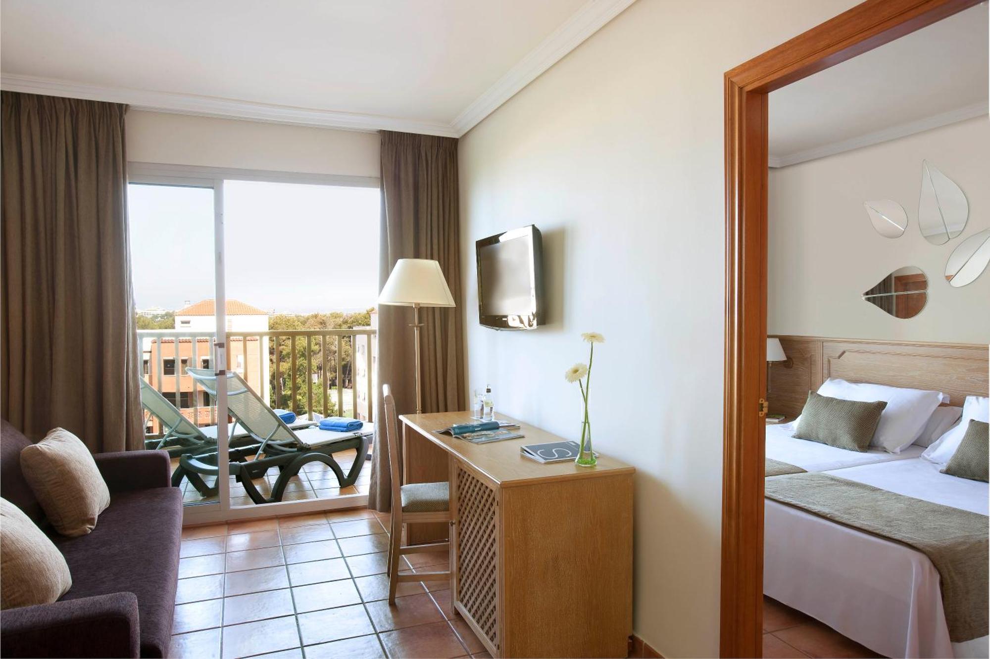 Habitación Familiar (3 adultos + 1 niño de hasta 10 años)