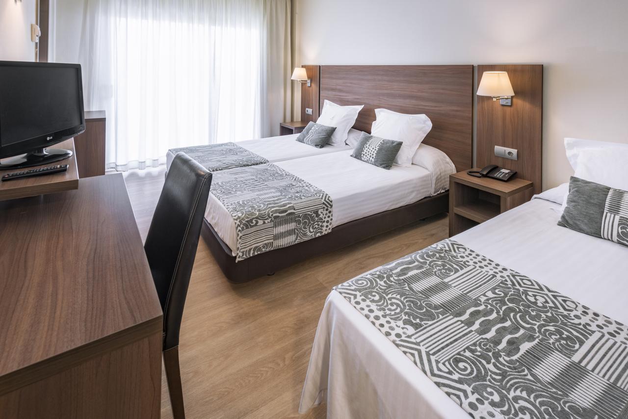 Triple Room,655160652:JPEG