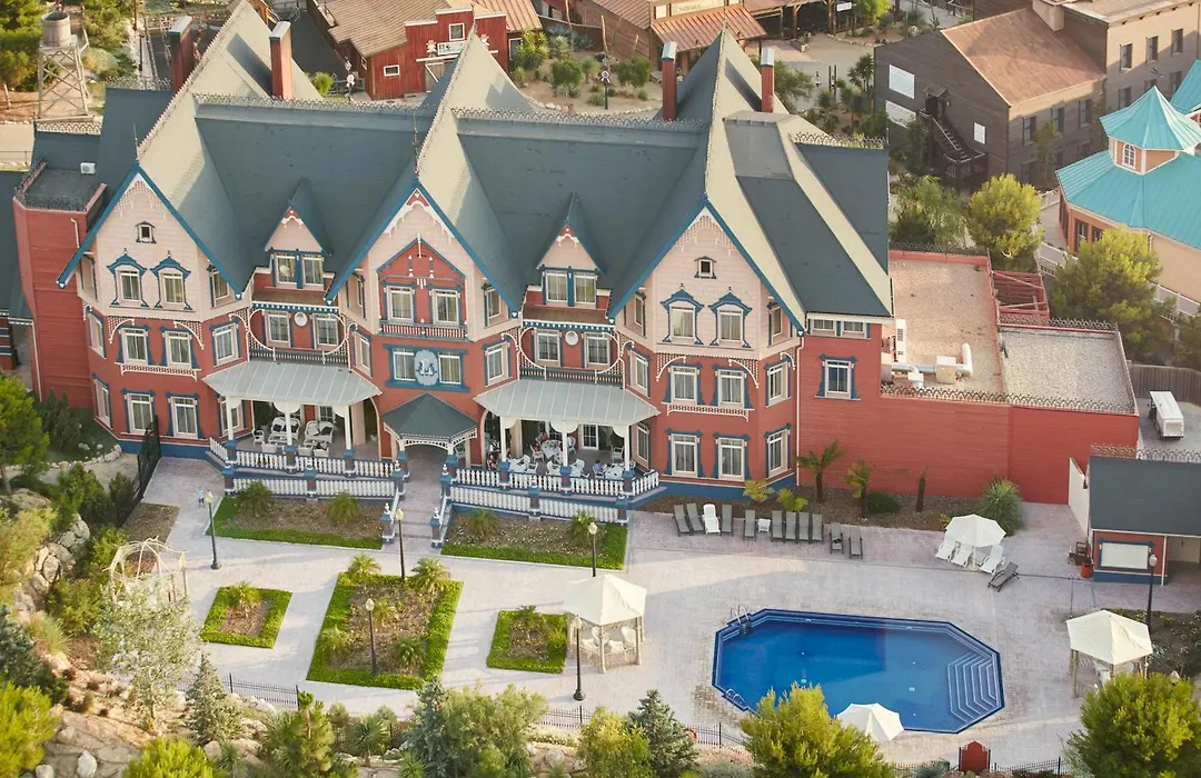 Portaventura Hotel Lucy'S Mansion - Includes Unlimited Access & Express Wristband To Portaventura Park & Ferrari Land-1